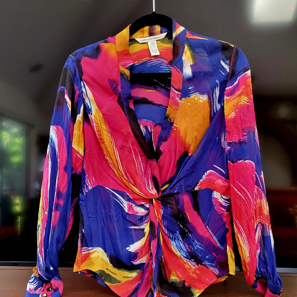 Diane Von Furstenburg silk top